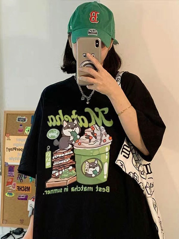 Black Hong Kong style retro printed short-sleeved T-shirt women's summer design sense niche women's cartoon mid-length blouse