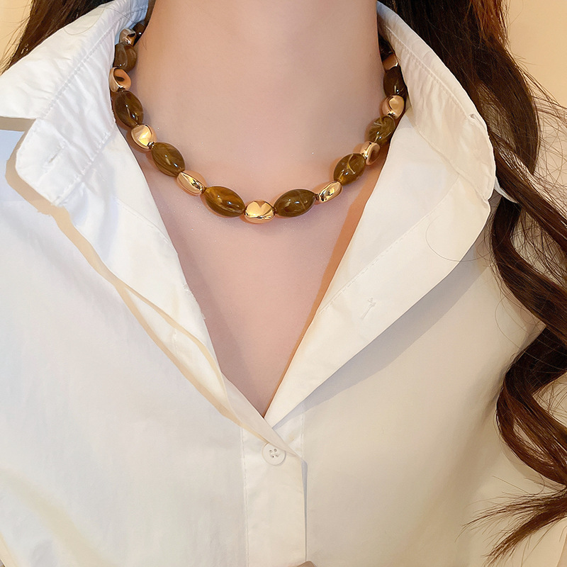 Maillard elegant resin Oval geometric necklace niche high-grade sweater chain fashion daily all-match necklace for women