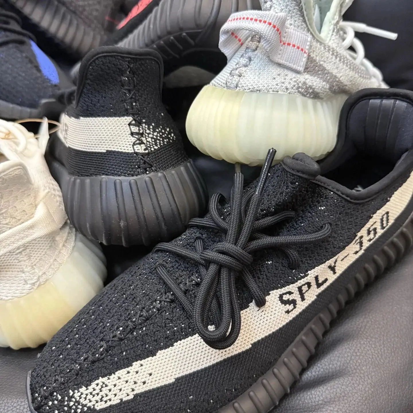Adidas Yeezy Boost 350 V2