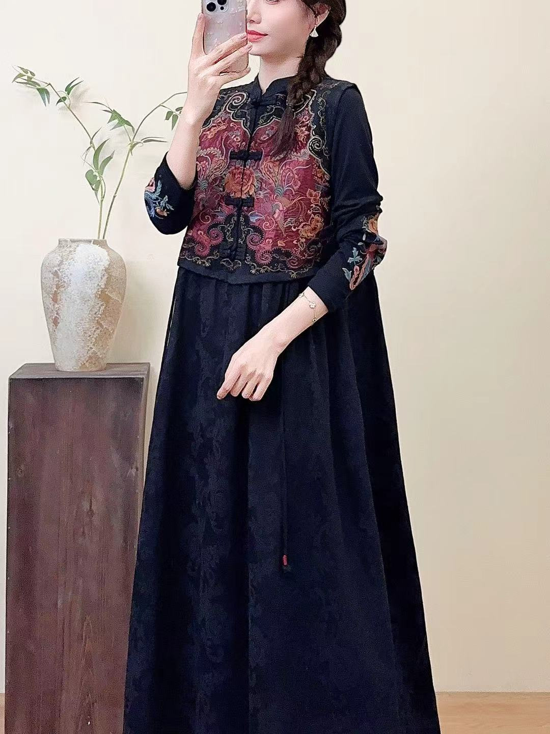 2026 Spring Style Vest Dress for Women, New Cotton and Linen Jacquard Embroidered Dress, Mid-Length National Style Ethnic Dress
