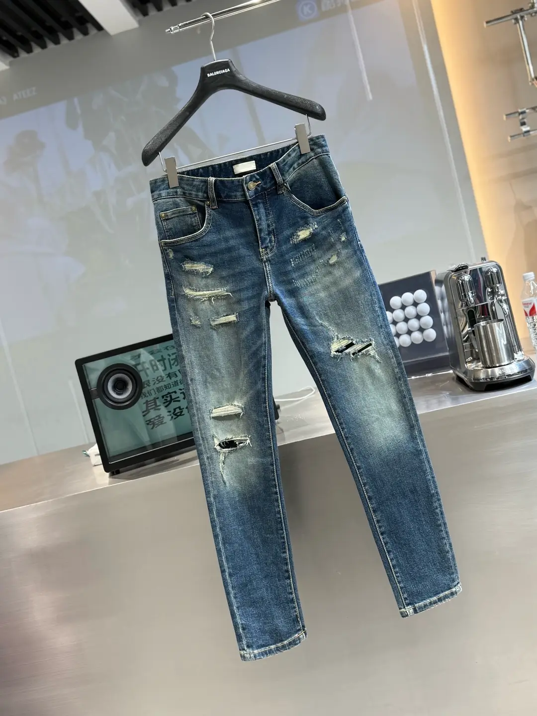 Spring/Summer 2025 New arrival Trendy Denim Men Stylish Handsome Ripped silm Skinny Jeans European Goods Best Selling Pants