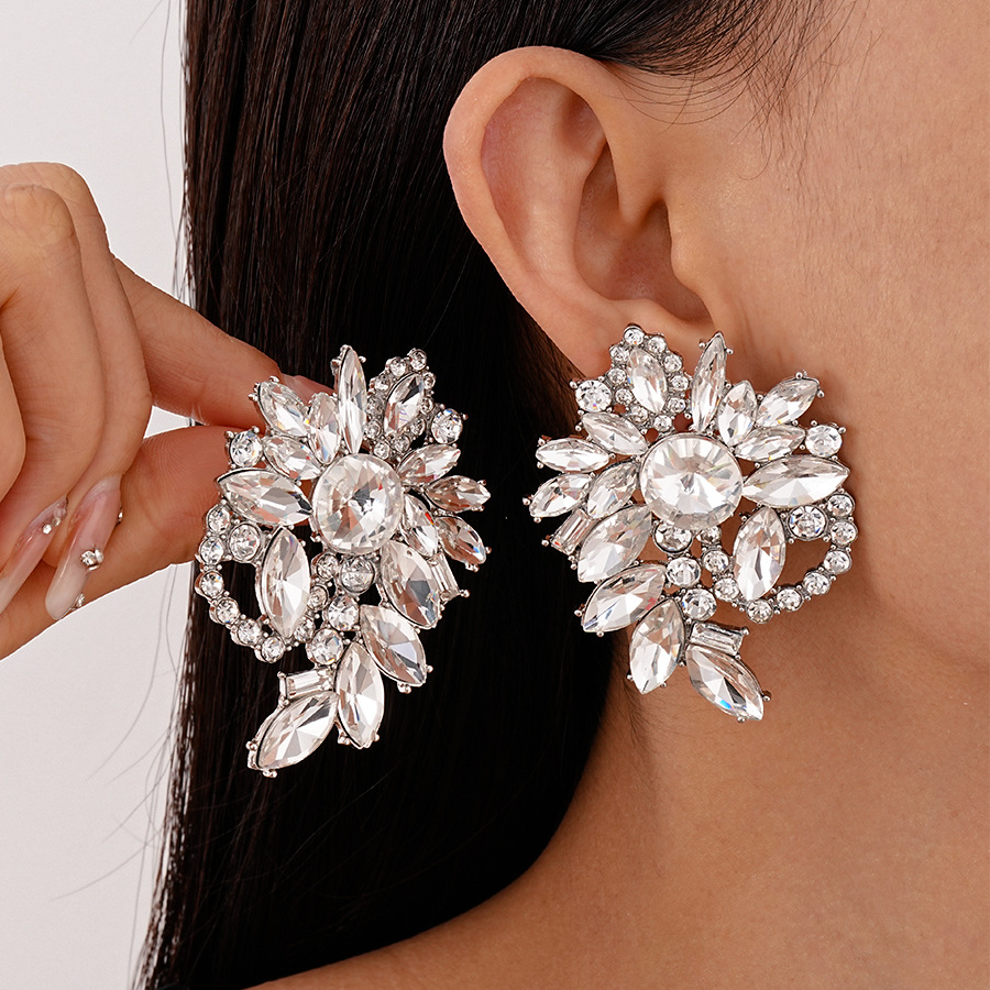 Light luxury exquisite diamond geometric flower silver needle earrings European and American personality exaggerated temperament high-end niche earrings women