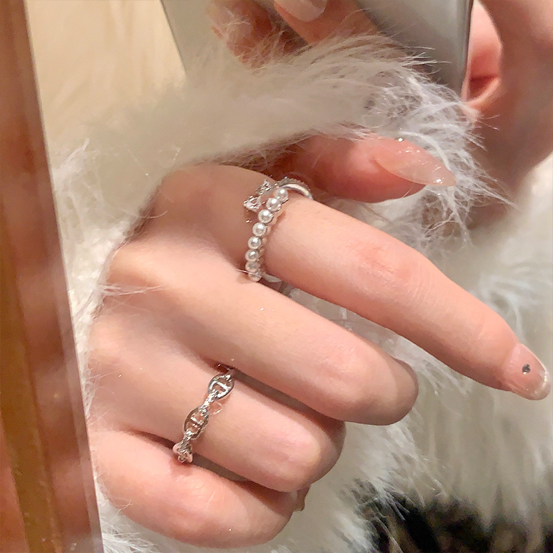 Niche Design Flashing Zirconium Butterfly Pearl Stacking Ring for Women Korean Style Open Ring Accessible Luxury Index Finger Ring