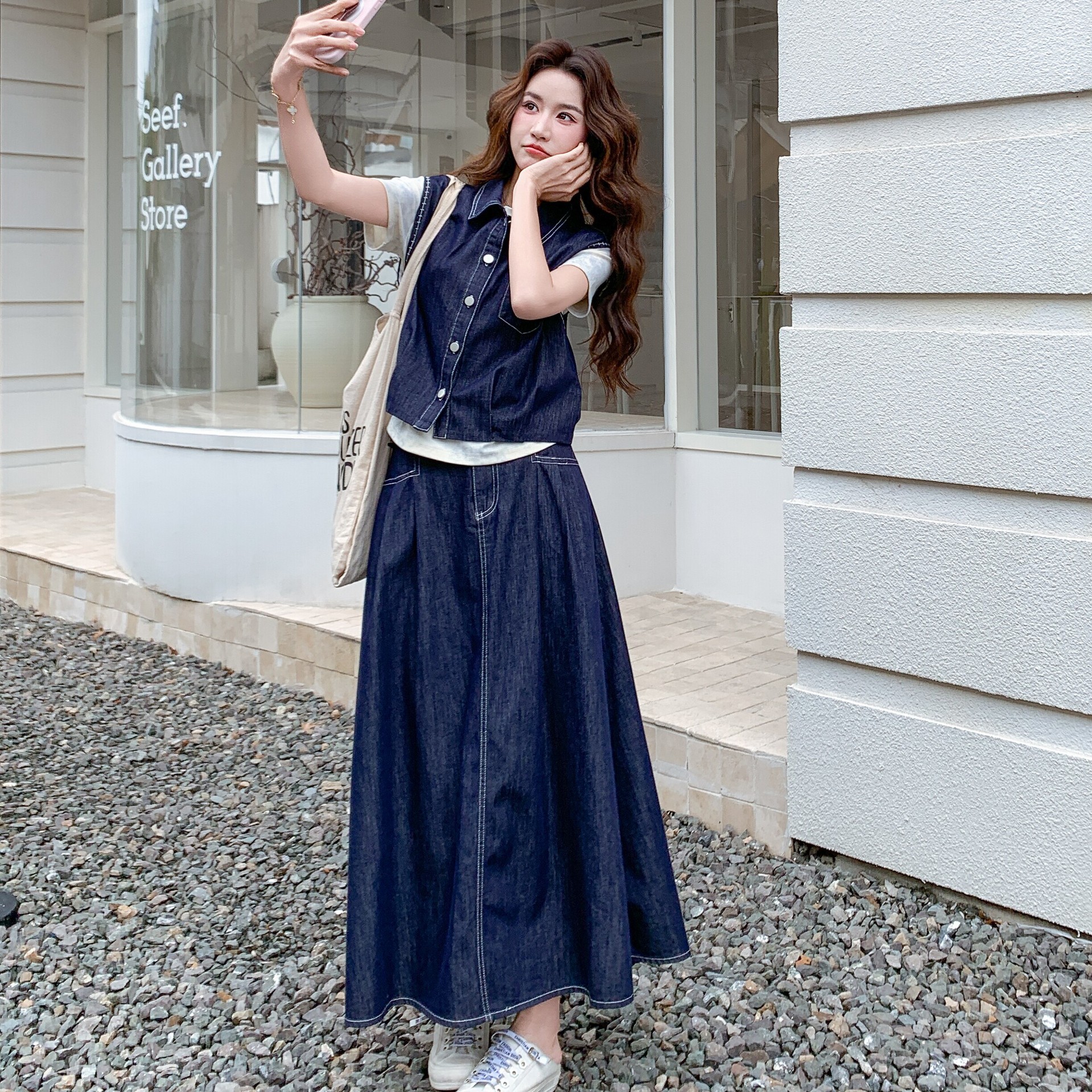 Hong Kong Style Retro Denim Vest T-Shirt Skirt Three-Piece Set for Women Summer 2026 New Casual Age-Reducing Complete Set