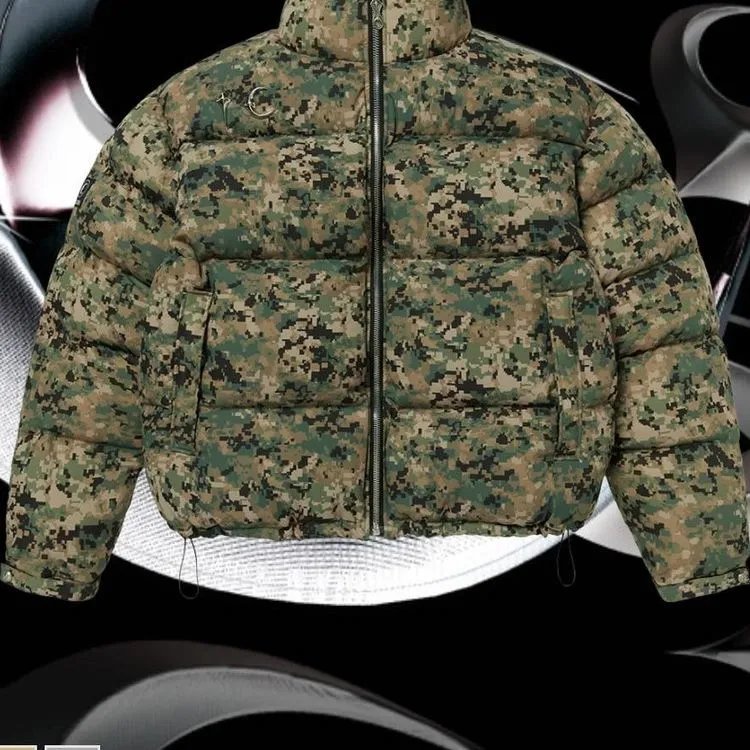 The correct version of the Thug Club camouflage cotton jacke