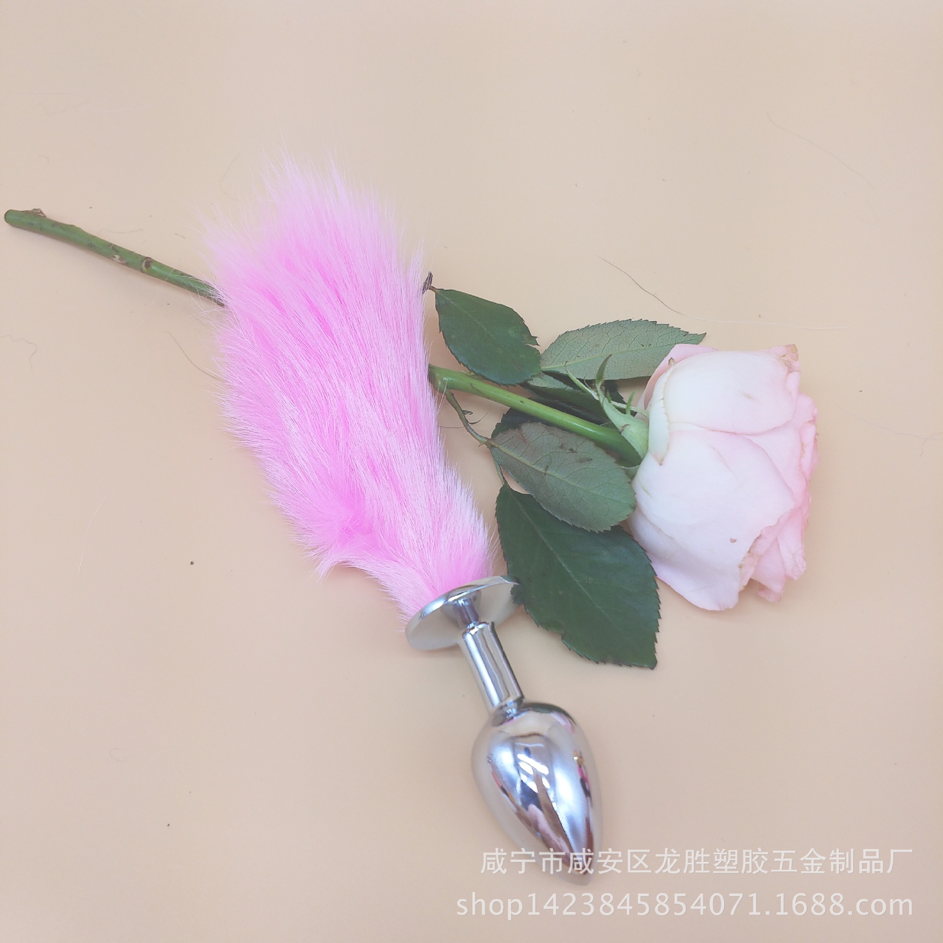 Short tail fox tail metal anal plug anal device men and women anal masturbation alternative toy factory wholesale small size