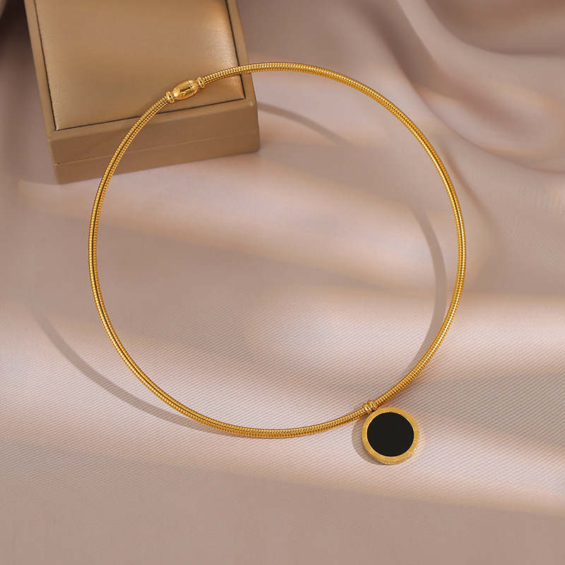 High-End, Light, Luxurious, Versatile, Simple and Popular Roman Collar, Hanging Neck Chain, Magnet Buckle, Fashionable Elegant Necklace for Women