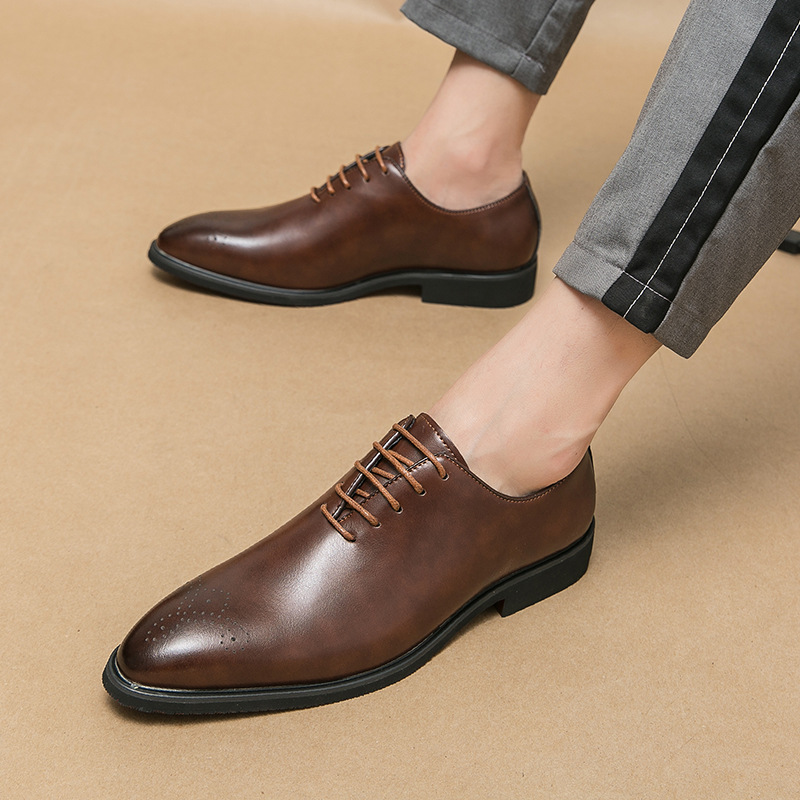 Cross-Border Spring Business Fashion Casual Shoes European Station Formal Carved Pointed Leather Shoes Lace up Large Size British Men's Shoes