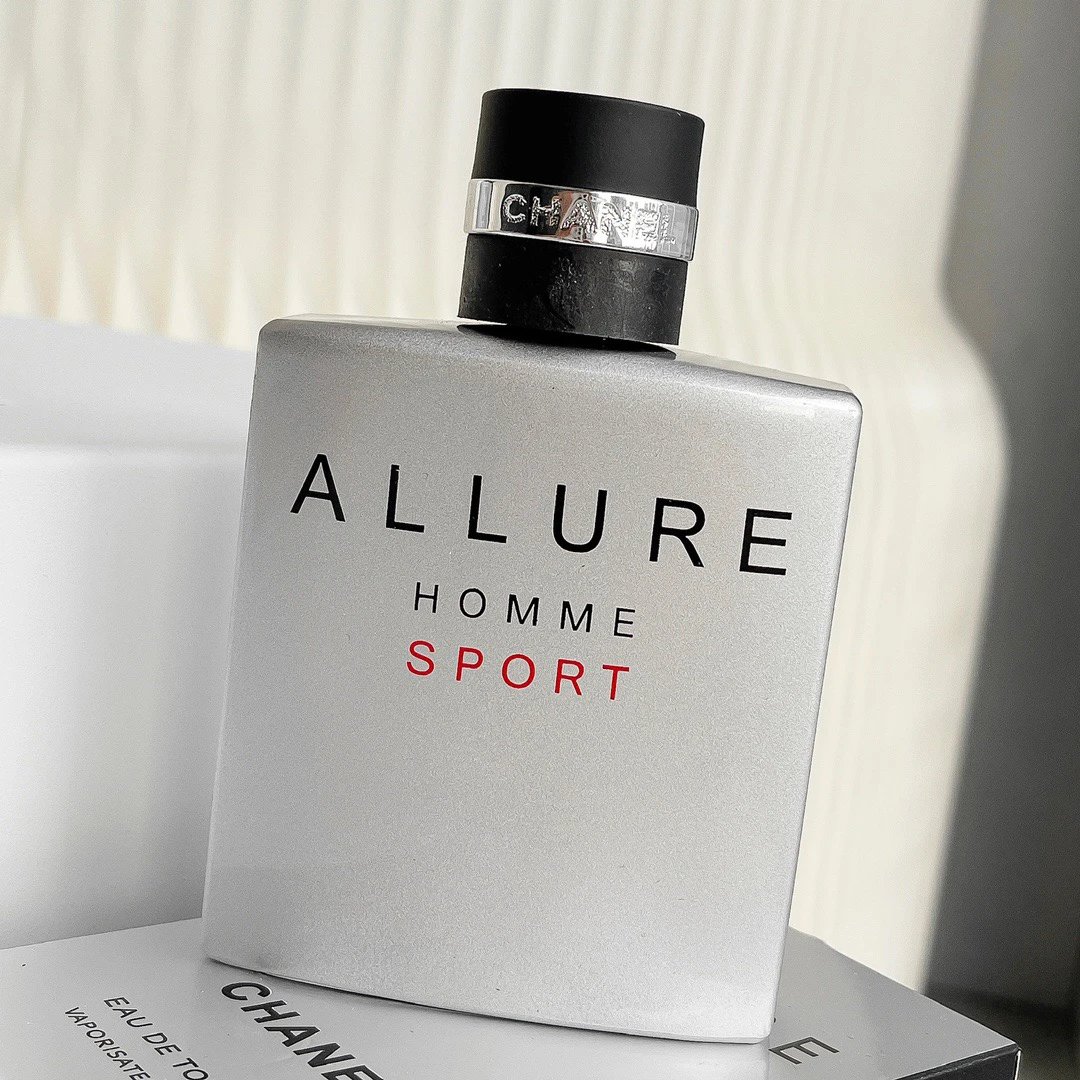 Chan~l Sporty perfume collection