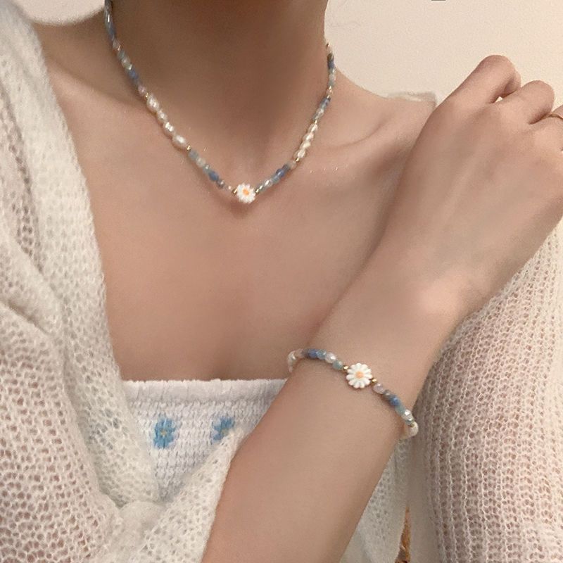 Dopamine Daisy Pearl Necklace Wholesale Ins Style Fresh Light Luxury Niche Design Bracelet Clavicle Chain Set