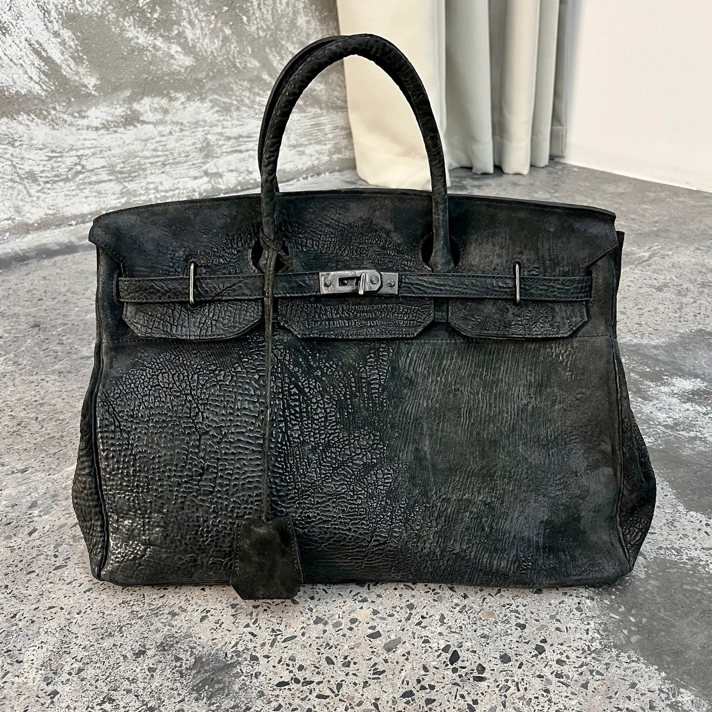 Dark Pioneer Scar Shrink Pattern Horse Hip Leather, niche craftsman retro platinum 45 large hand-held crossbody travel bag