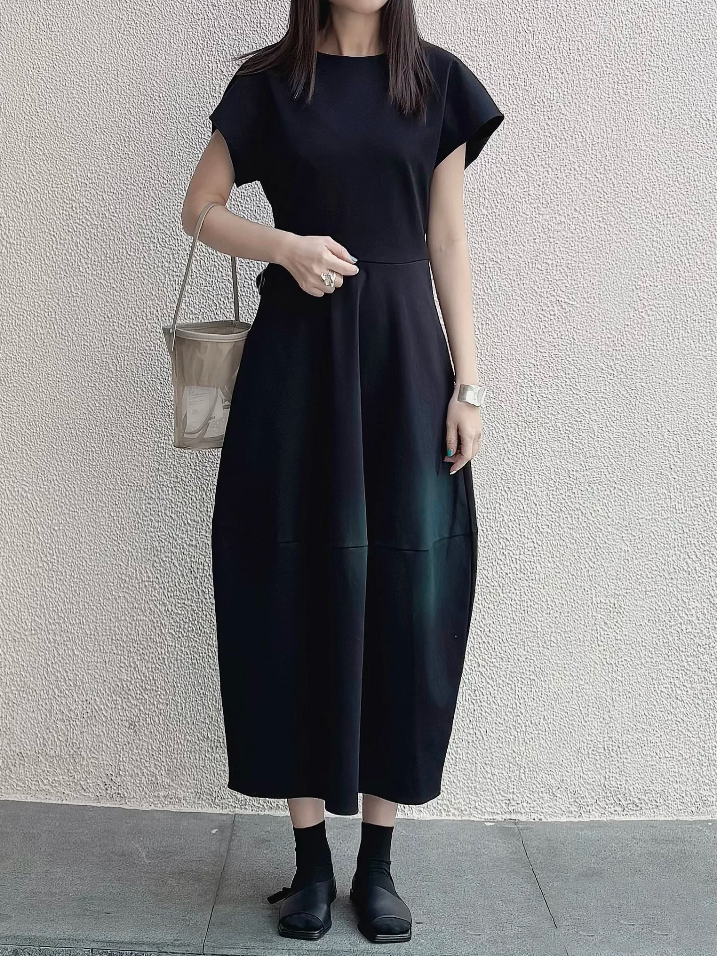 C Brand Slim-Fit Waist-Cinching Dress Black Cotton Puff Lantern Dress 26 Spring New Arrivals 1275075001