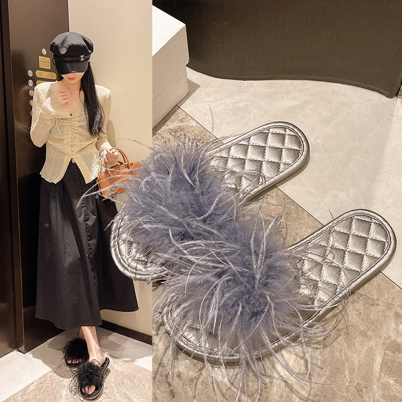 Fashion personality slippers Korean version of soft-soled sandals summer home slippers outerwear fashion fluffy slippers women wholesale