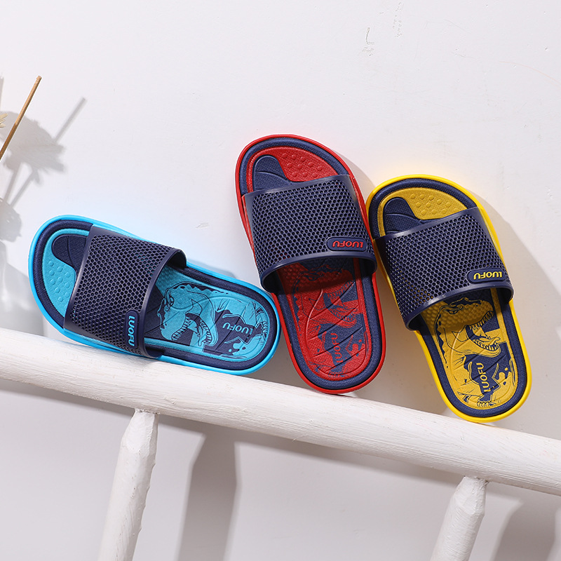 Summer New Lightweight Sandals, Non-Slip Indoor Household Children's Clogs, Suitable for Outdoor Wear, Swimming Pool, and Beach Shoes