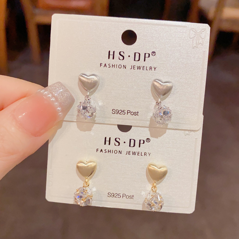 Korean and Japanese Fashion Sweet Versatile Metal Brushed Heart-Shaped Zircon Drop Earrings Unique Design Super Shiny Earrings