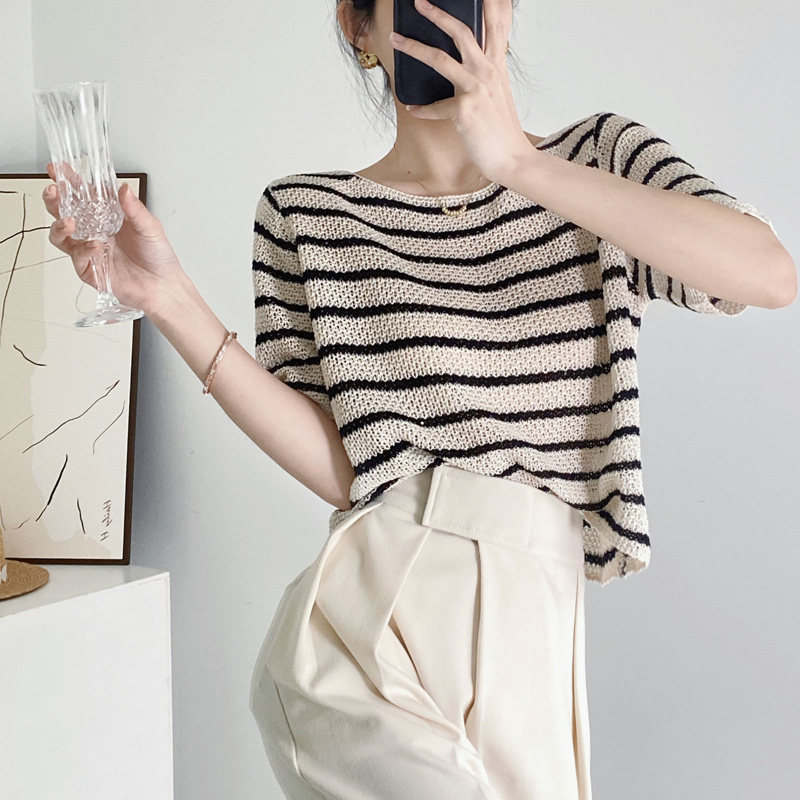 Summer Striped Color-Block Short-Sleeve T-Shirt for Women, Ice Silk Knit Top, Hollow-Out Woven Short Base Shirt, Trendy Top