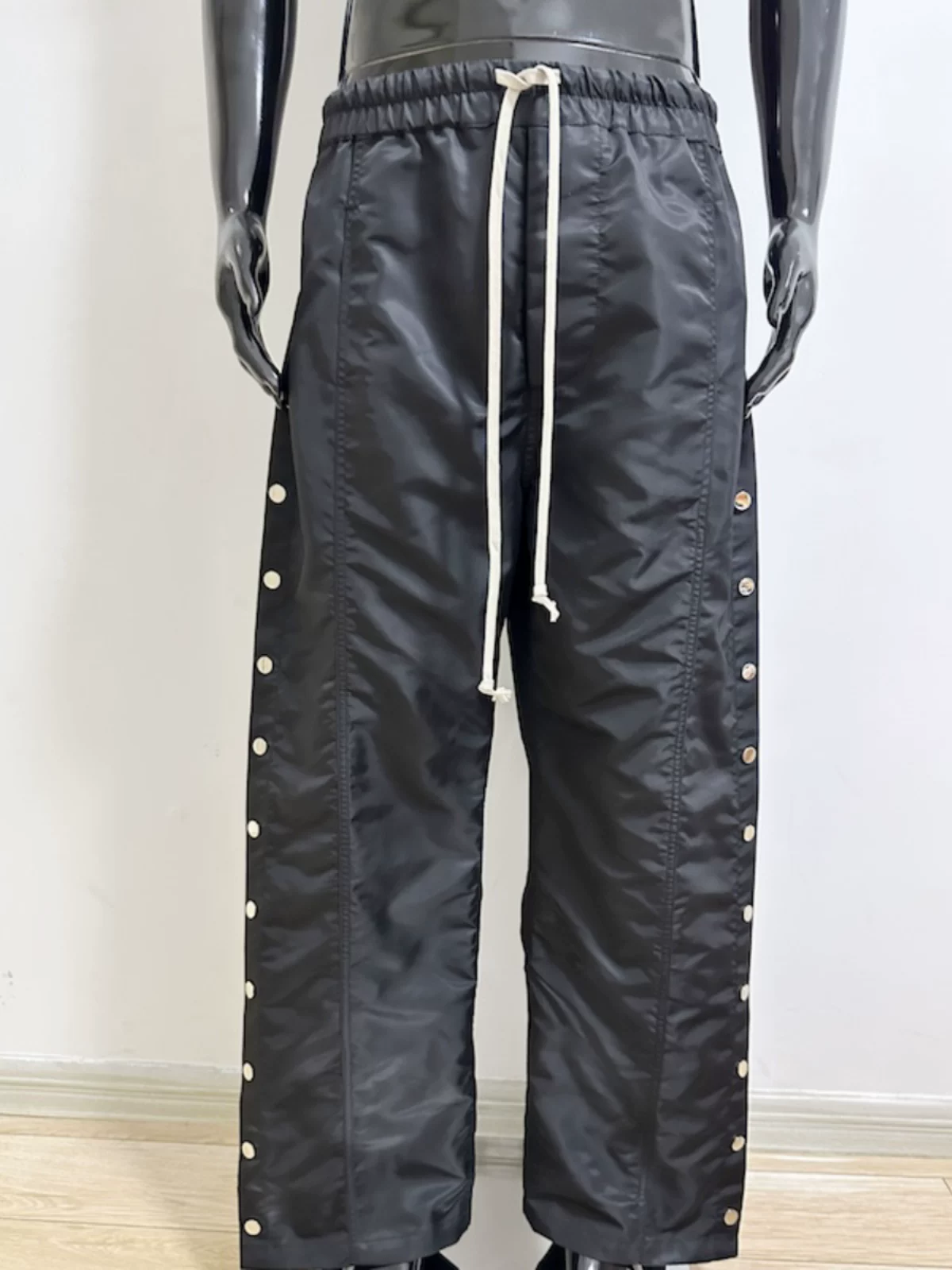 Ro Series Dark Style Nylon Buttoned Pants Metal Buckle Casual Pants Straight Men's and Women's Hip-Hop Catwalk Fashion Pants QC photo from TAOBAO on Qualit.ly