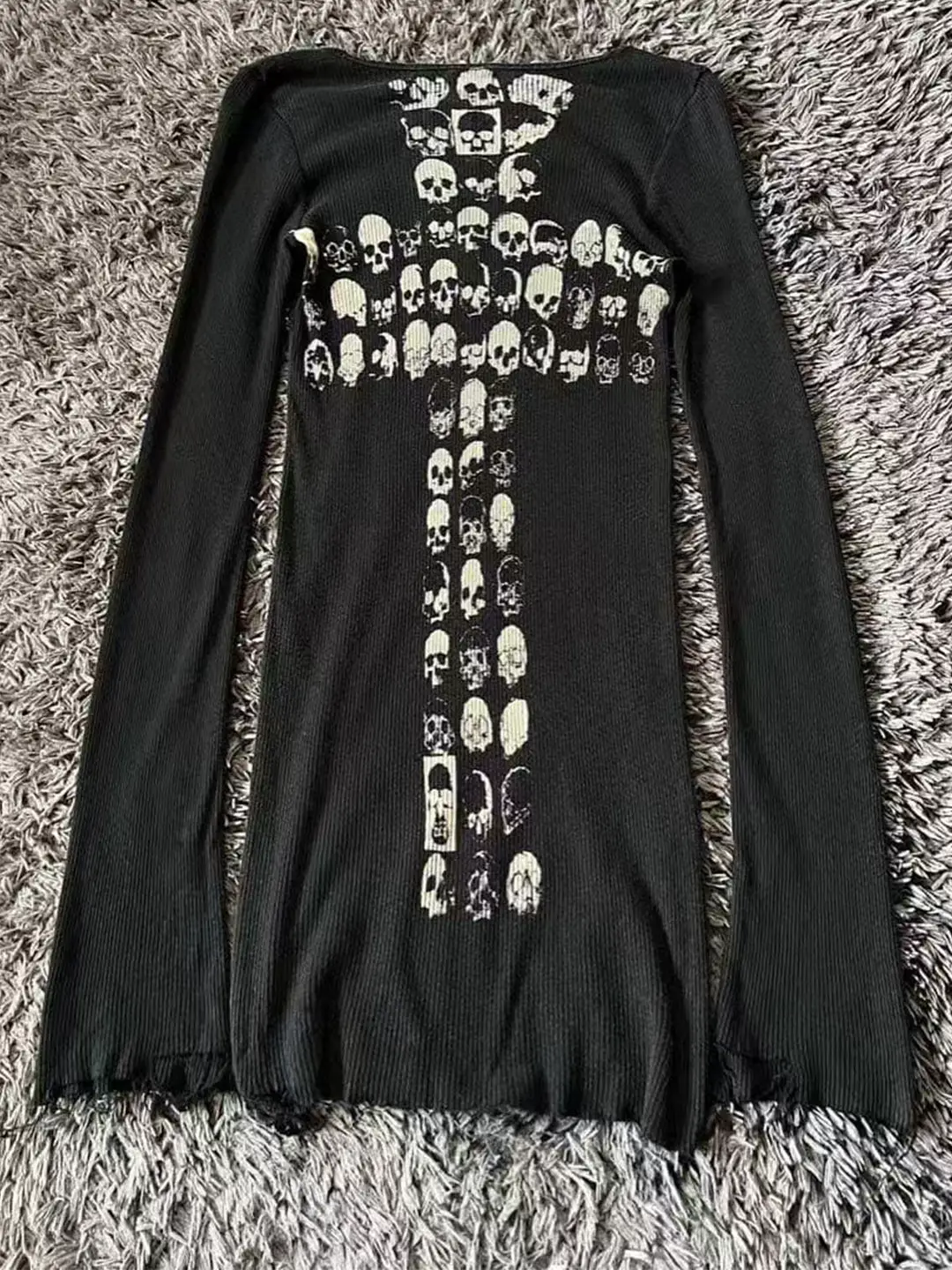 Ramping goods!!! Independent LGB visual system interior cross skull base long sleeved top T-shirt