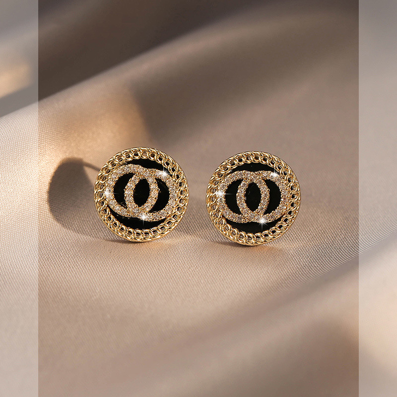 Charming and Charming ~ Black Double Ring Round Edge Earrings, Retro Compact Jewelry, Needles for Women 2023 New Style