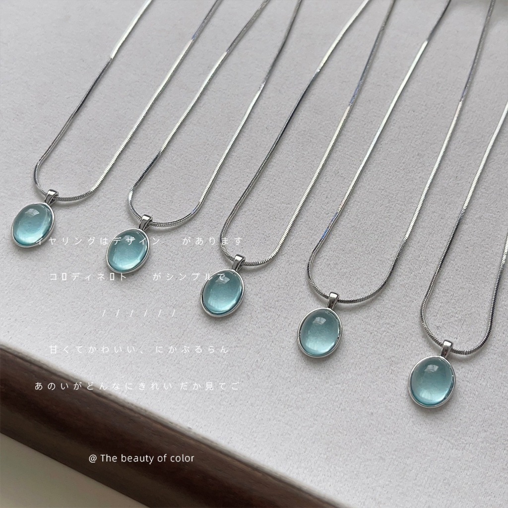 Cool and transparent navy blue sapphire necklace niche design Oval high-grade smart accessories all-match clavicle chain