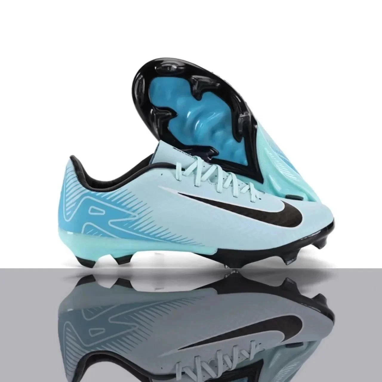 N*a*i足球鞋  For more styles, contact WhatsApp +85244126288