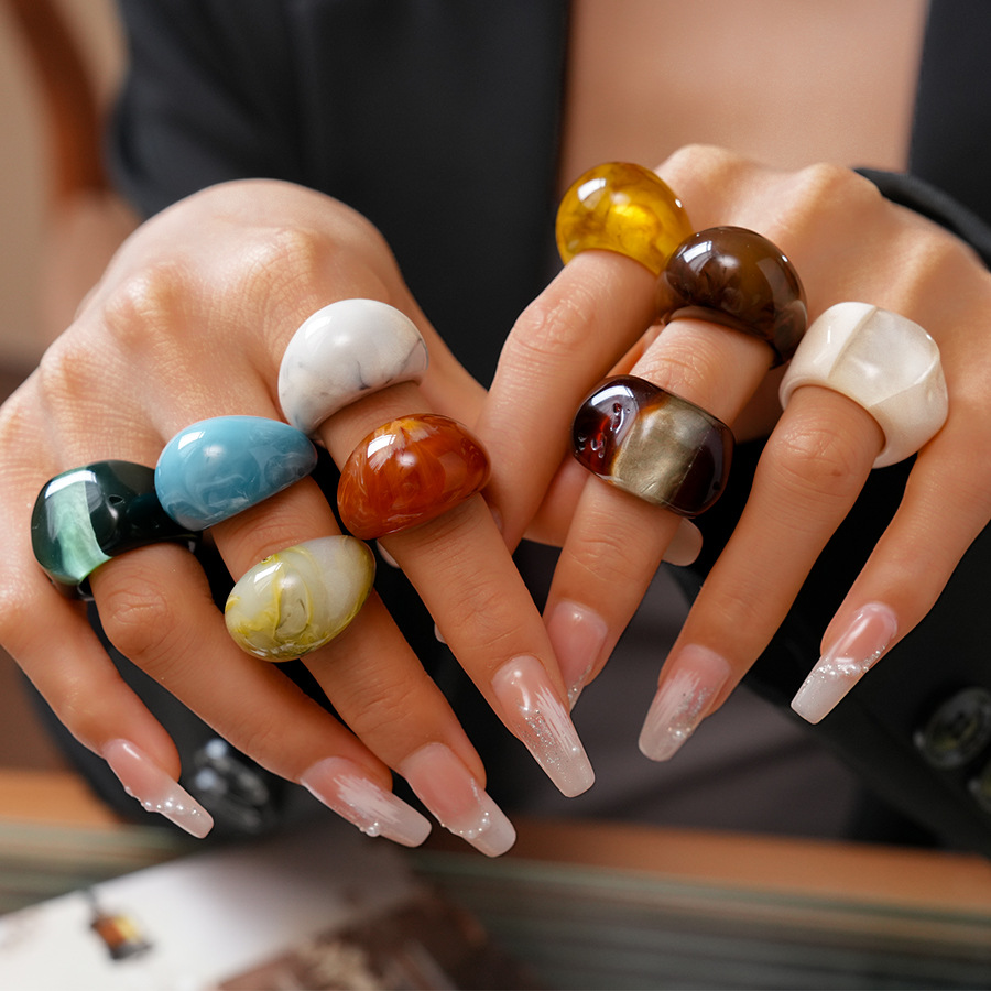 Retro Candy Color Resin Oval Geometric Ring Fashion European and American Simple Elegant High-End Index Finger Ring Jewelry for Women