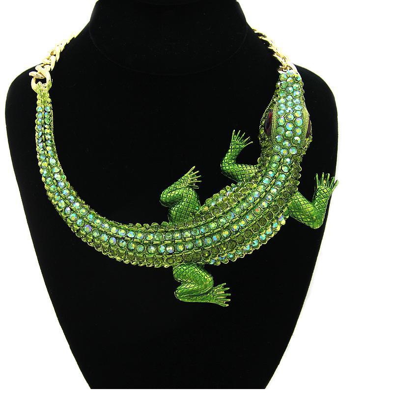 Halloween Explosions Necklace European and American Star Retro Big Crocodile Shape Diamond Women's Clavicle Chain Necklace Fake Collar