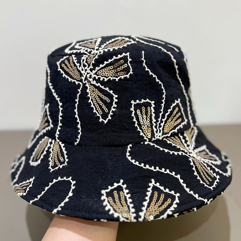 Japanese-Style Embroidered Floral Sequin Denim Baseball Cap for Women, Spring and Summer Fashion Street Style Versatile Sun Hat, Trendy Bucket Hat