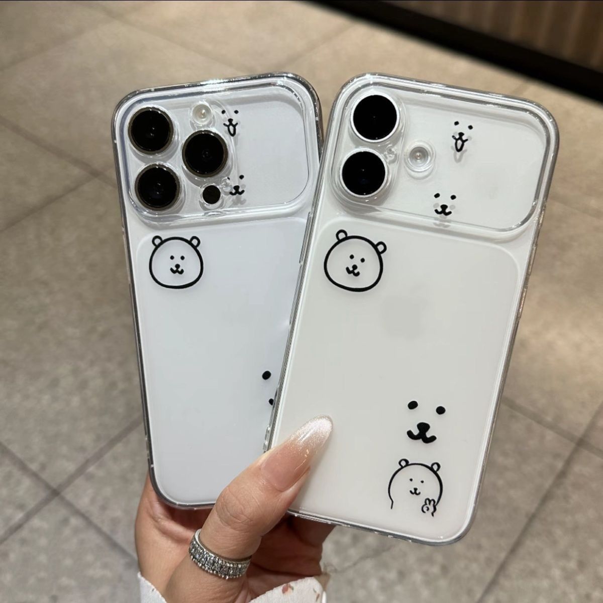 Line Art Self-Deprecating Bear Large Window Instantly Transforms into 17, Suitable for Apple 17 Pro Max Phone Case 16 15 14 Pro Soft Case