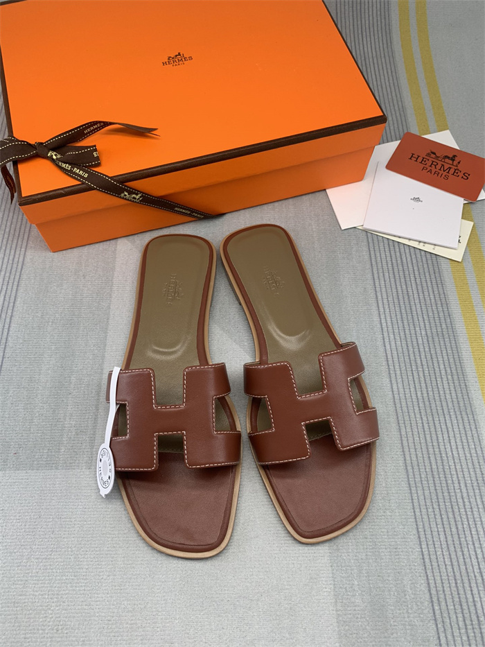 Hermès Oran sandals