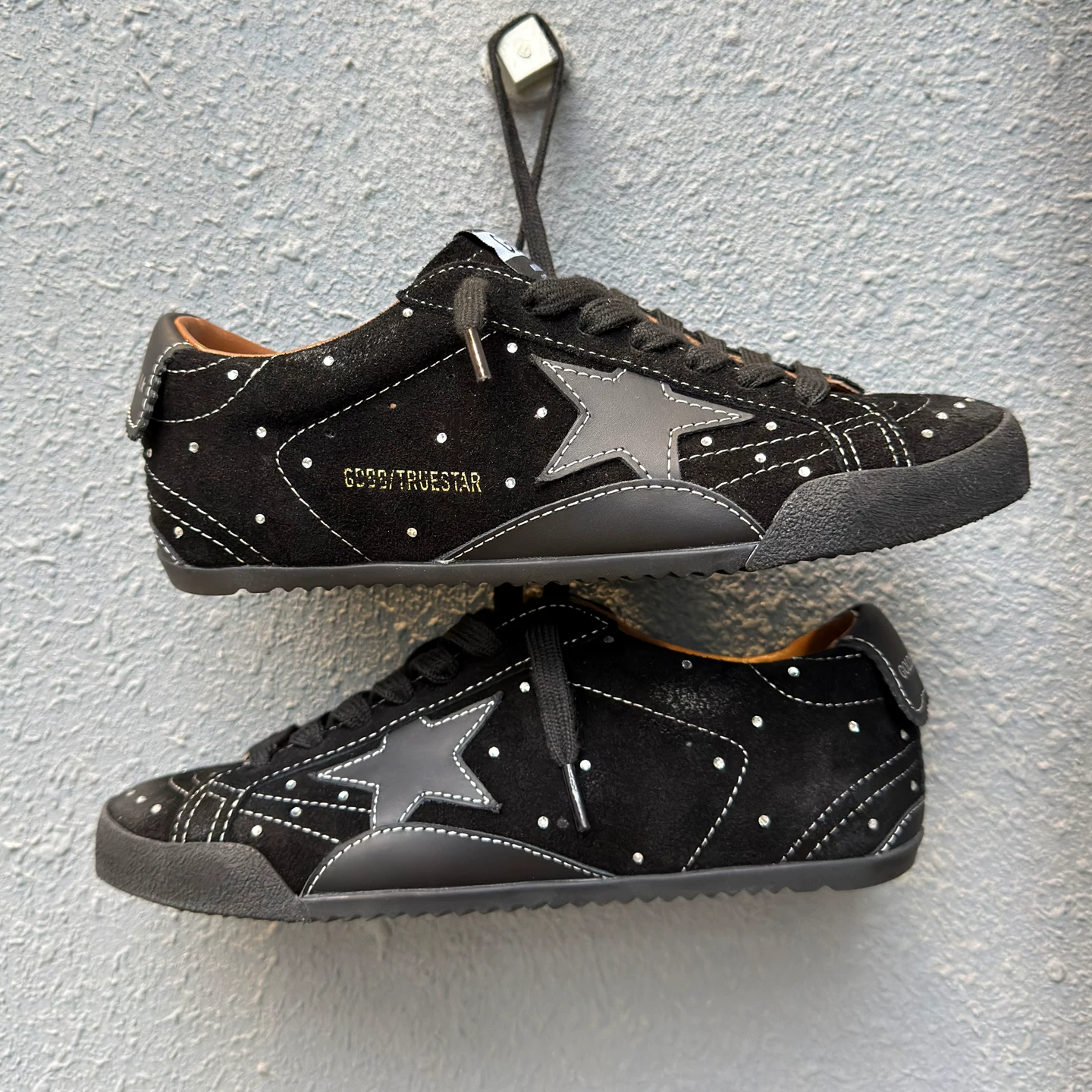2025 retro star vintage small dirty shoes black matte handmade rhinestone leather flat bottom versatile casual board dirty shoes