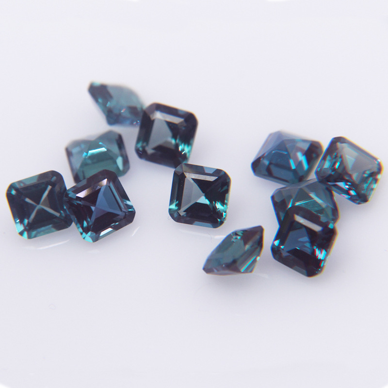 Color-Changing Stone Alexander Cabochon Loose Stone Square Faceted 7*7 Can Be Set in Earrings and Pendants