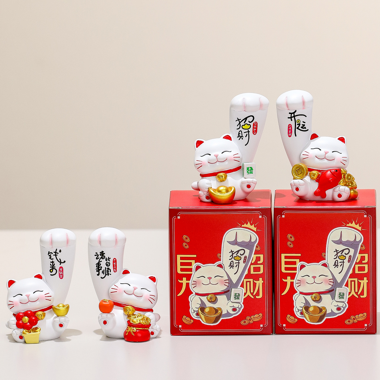 Cartoon Fortune Cat Figurine for Attracting Wealth and Good Luck, Office Desk Decoration, Birthday Gift for Women