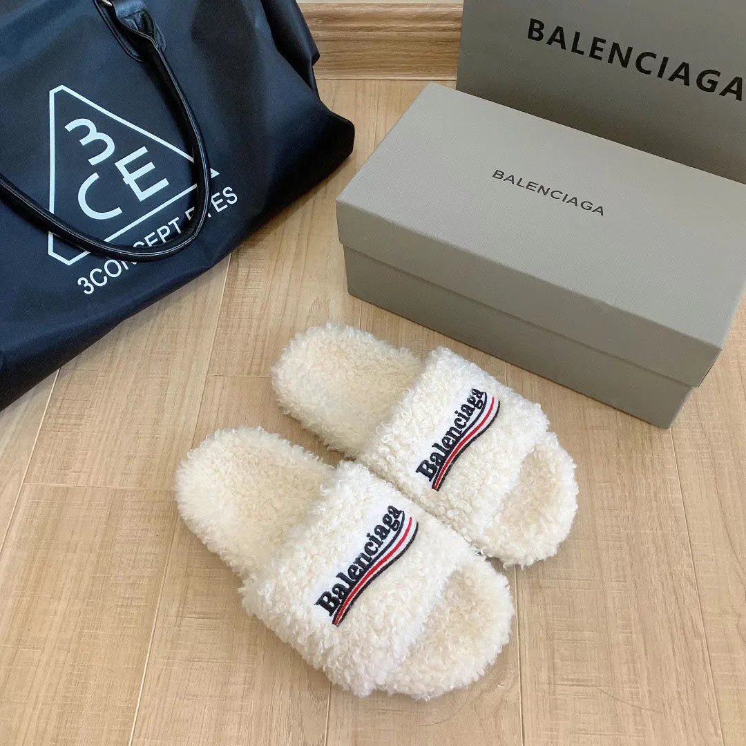 Balenciaga Slippers