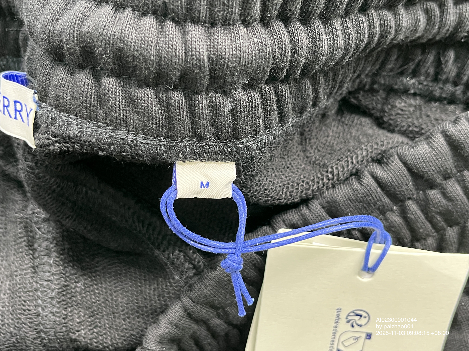 Burberry Track Pants — QC-foto 2