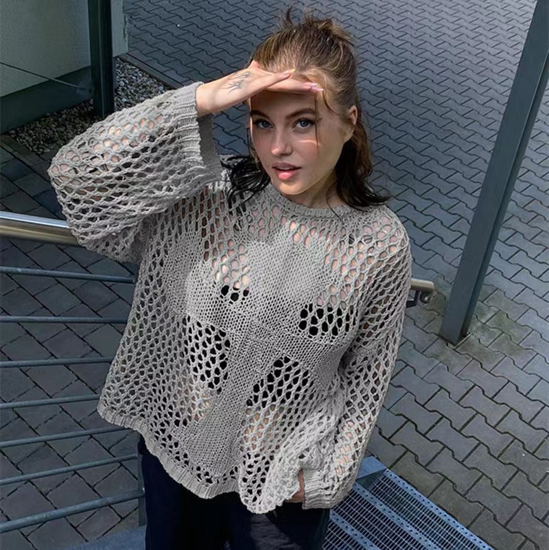 2025 European and American New Round Neck Cut Out Long-Sleeved Loose Summer See-Through Retro Sexy Top Beach Knitwear