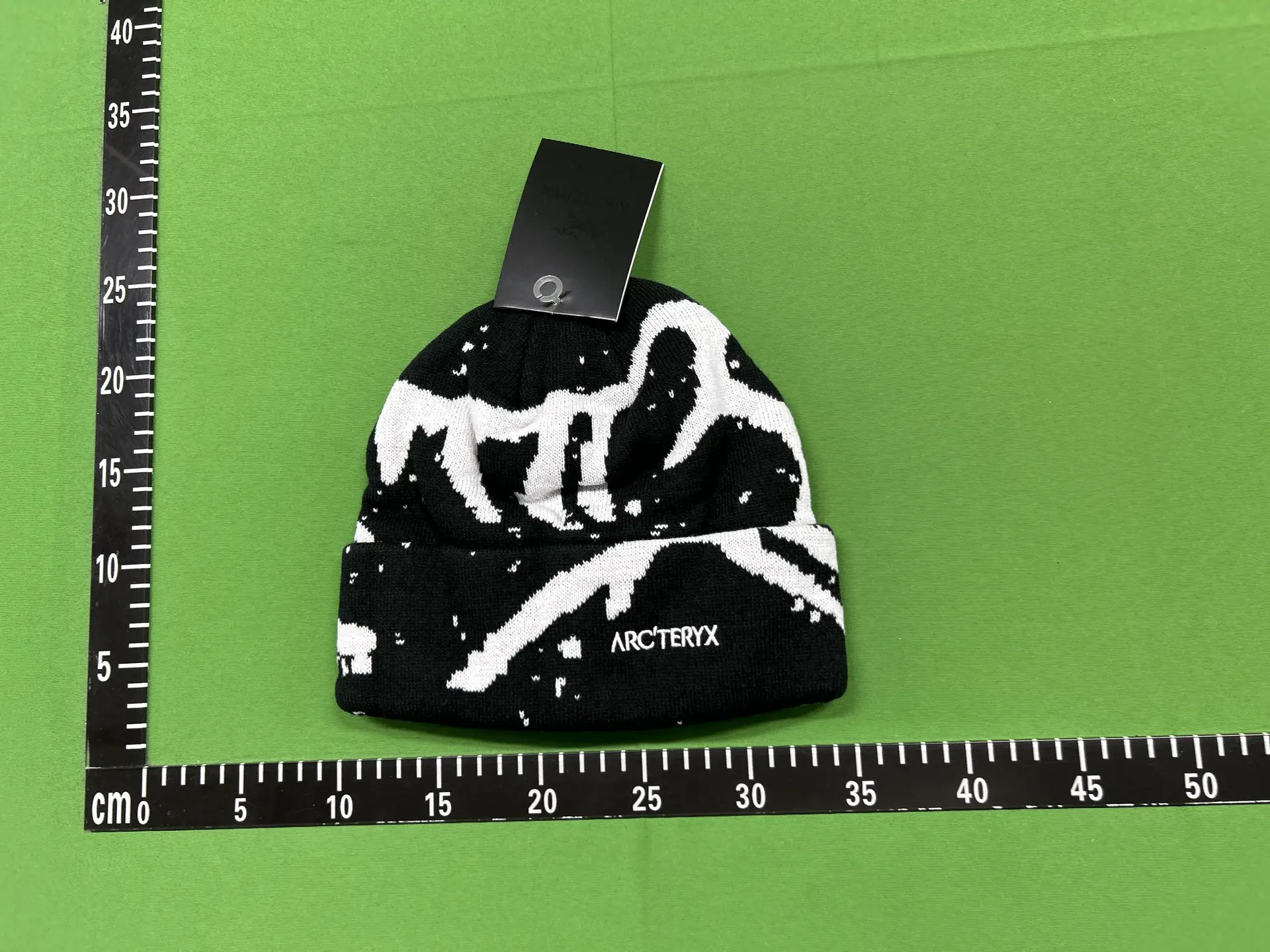 Arc'teryx Black White Ink Splash Beanie
