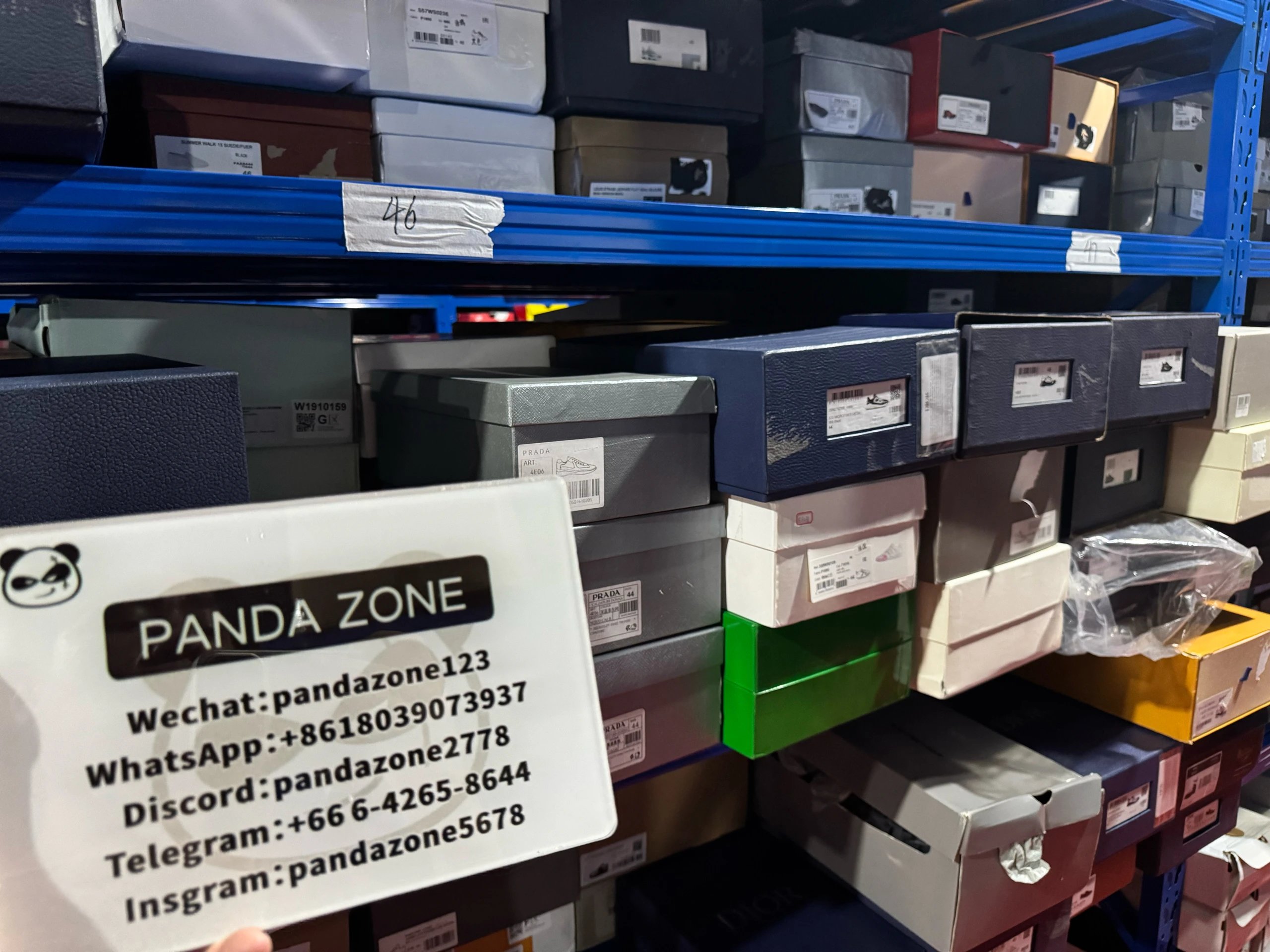 V  Luxury High-End Shoe Blind Box Collection（Once an order is placed, returns and exchanges will no）