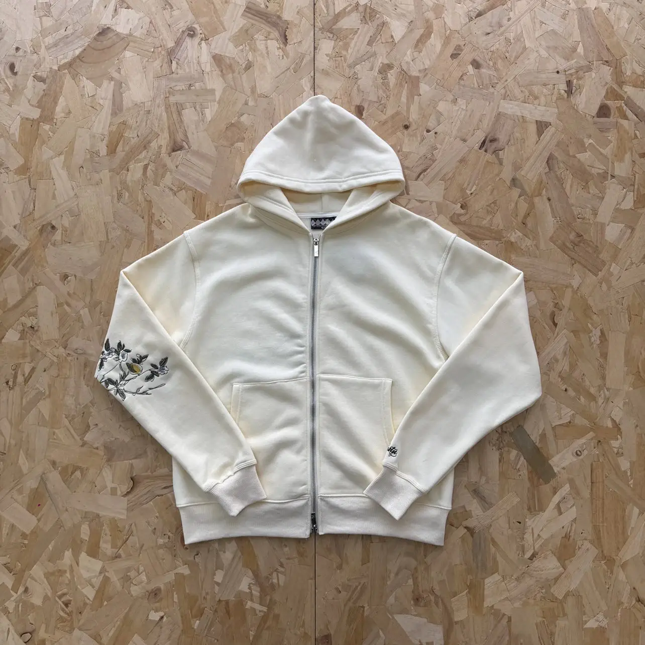 伊甸园 针织拉链衫 DS-10