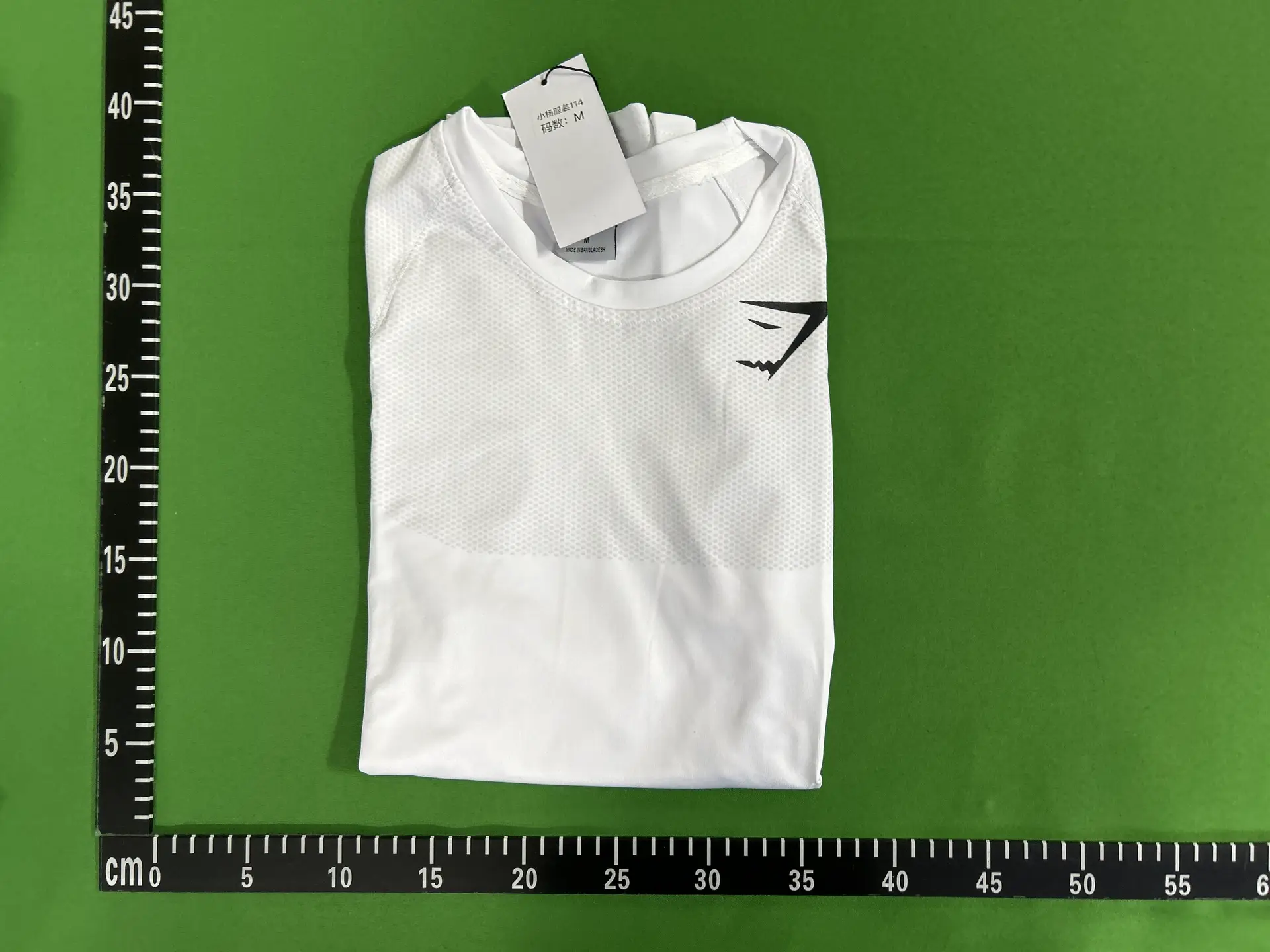 GYMashaEK Shark Men's Phantom Fourth Generation Seamless Sports Fitness Training Quick drying Slim Short Sleeve T-shirt from the UK
