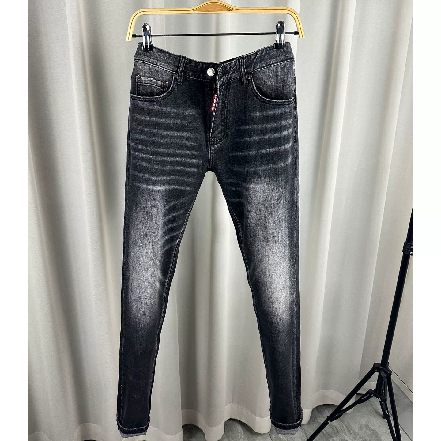 Black washed minimalist D2 jeans men's DSQUARE micro tight fit slim fit elastic pants 26new all season