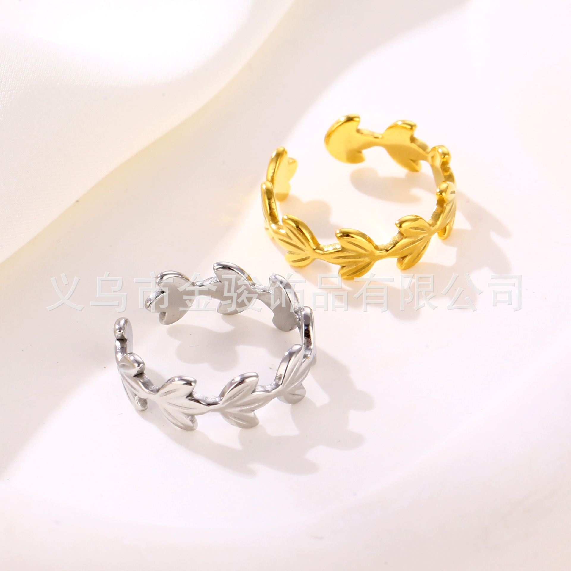 European and American Fashion Clover Titanium Steel Ring for Women Niche Design Stylish Trendy Stainless Steel Leaf Open Ring