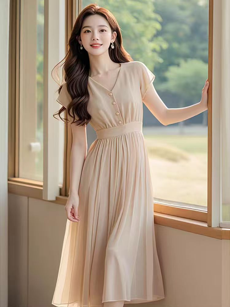 In-Stock V-Neck Solid Color Chiffon Dress 2026 New Summer French Style Waist-Cinching Elegant Mature Mid-Length Dress