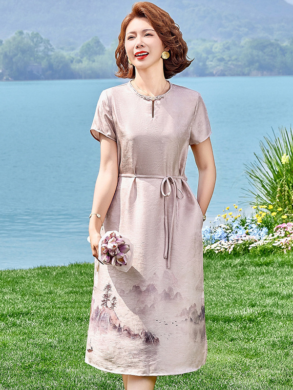 Mom's Summer Dress, Elegant and Feminine, 2026 New Style, Round Neck, Short Sleeves, Silk Satin Drapey Mid-Length Dress for Middle-Aged and Elderly Women