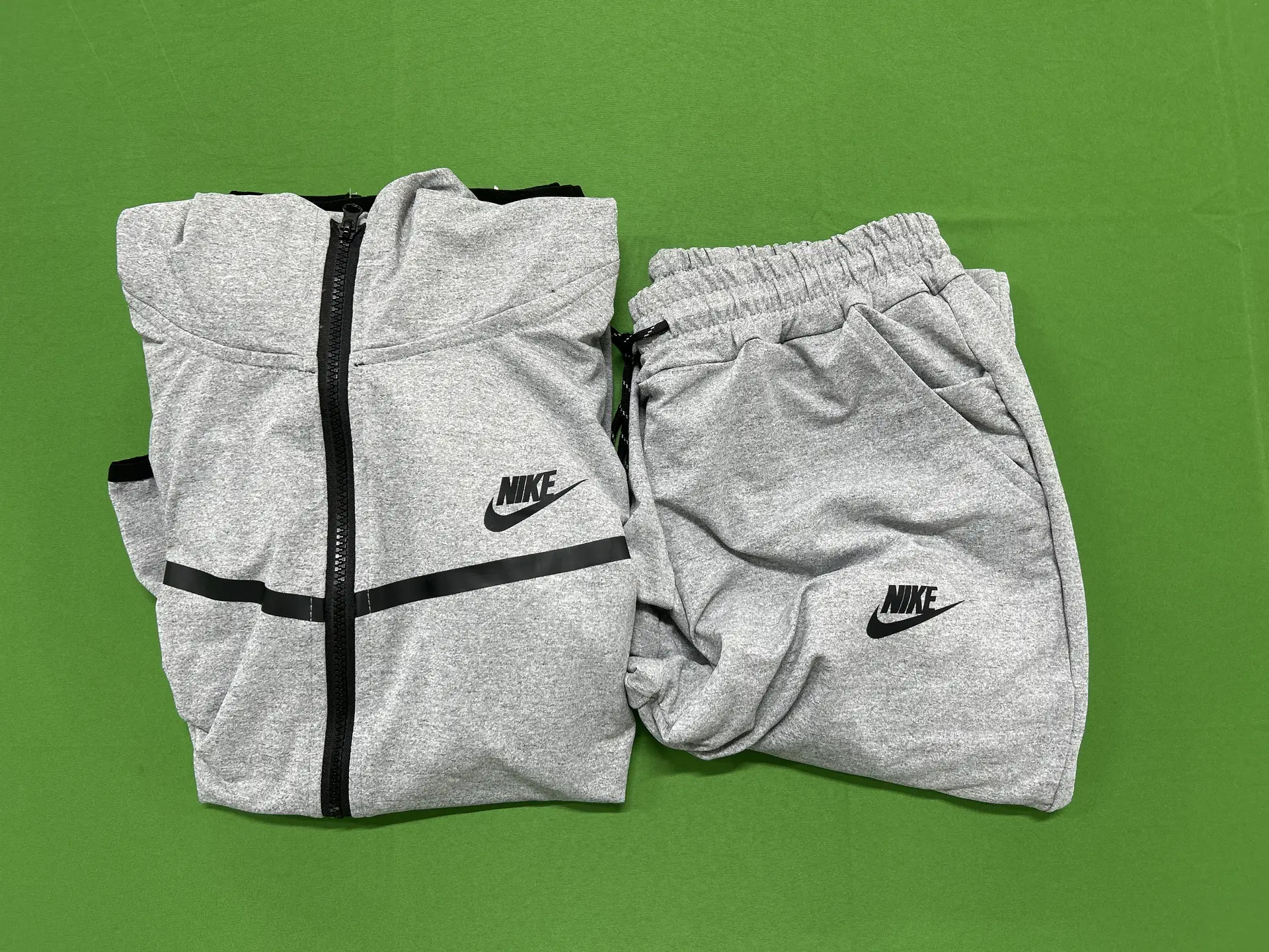 Nike Tech Fleece Tracksuit Grey