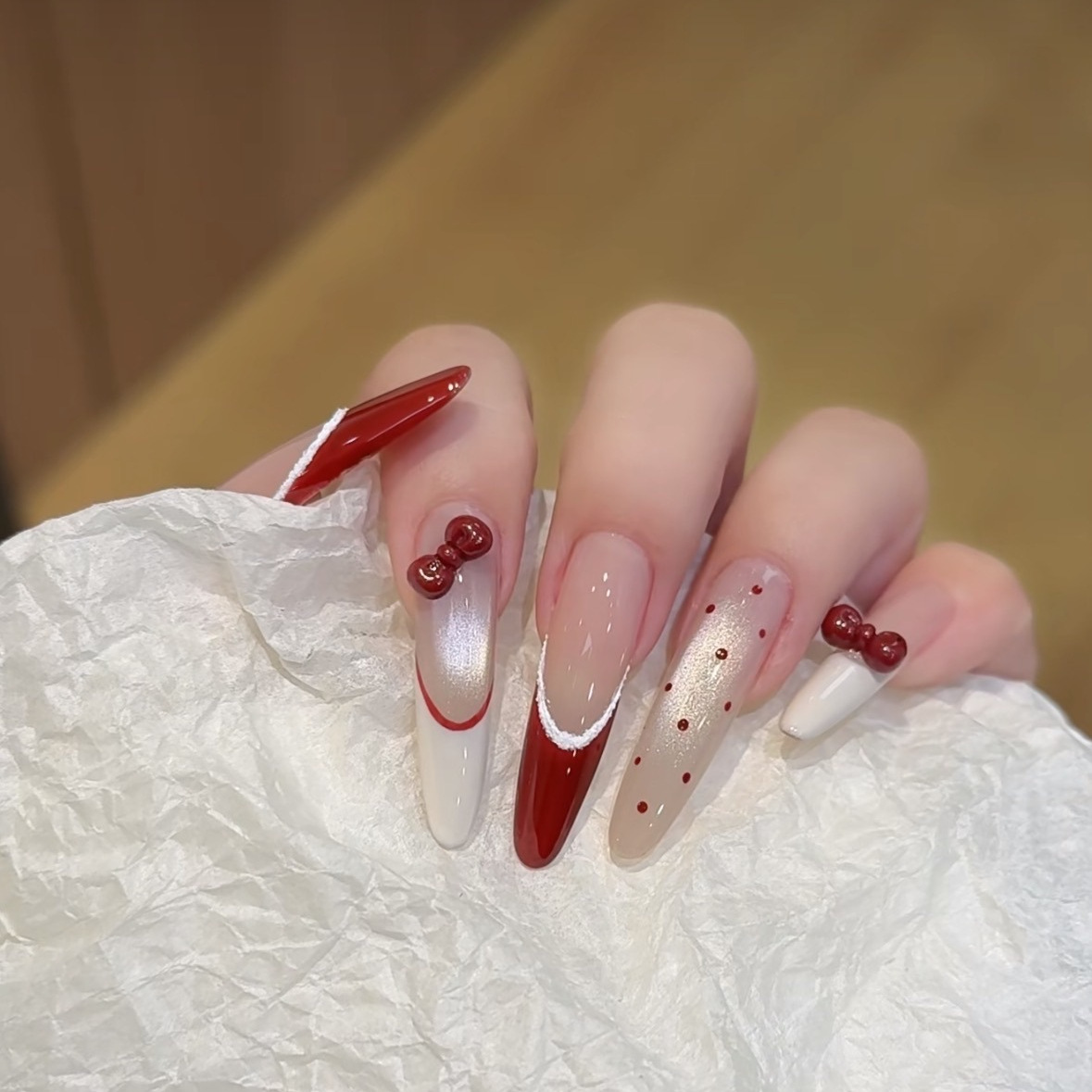 Red Bow French Cat's Eye Pure Hand-Wearing Armor Fine Drill White Finished Nail Patch Fake Nail