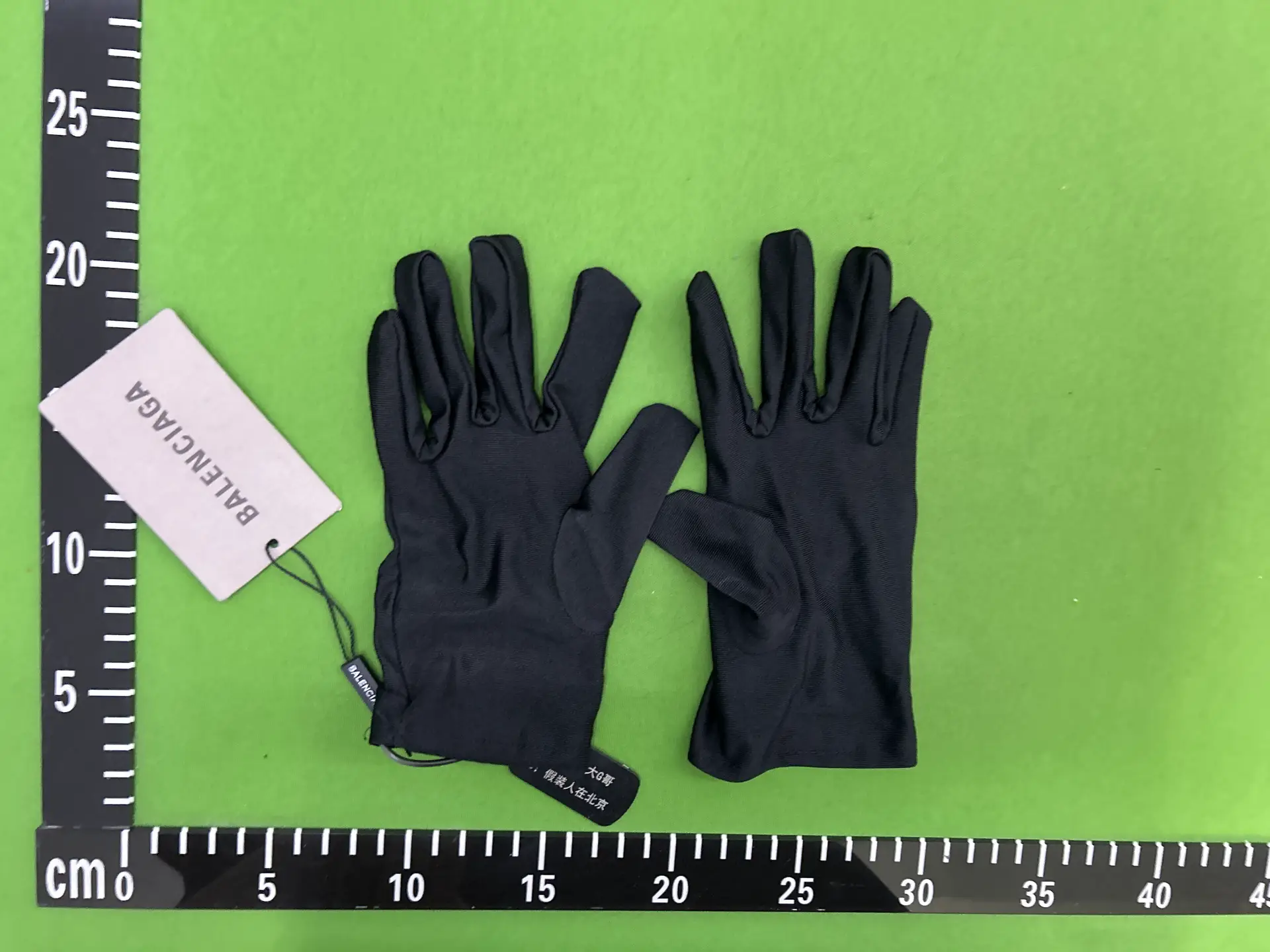 (in Stock) 25Ss Sports Icon Skiwear Ski Series Gloves, Windproof and Cold-Resistant, Trendy Black