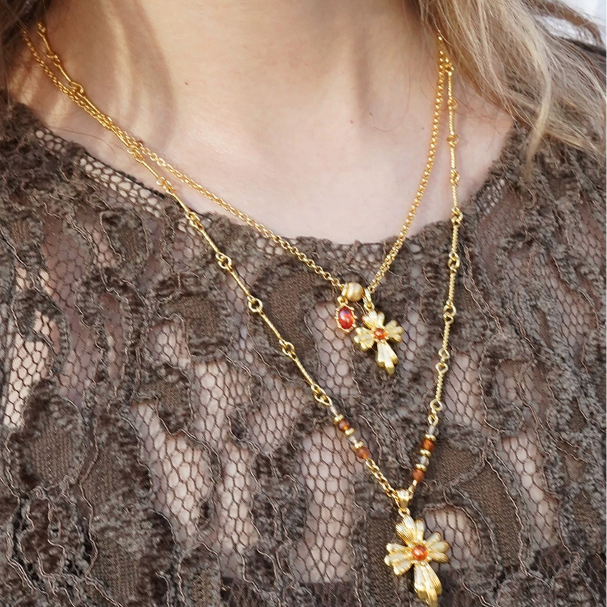 Floral Cross Beaded Necklace for Women, Stylish and Unique Sweater Chain, Autumn and Winter Versatile Earring and Necklace Set for Women