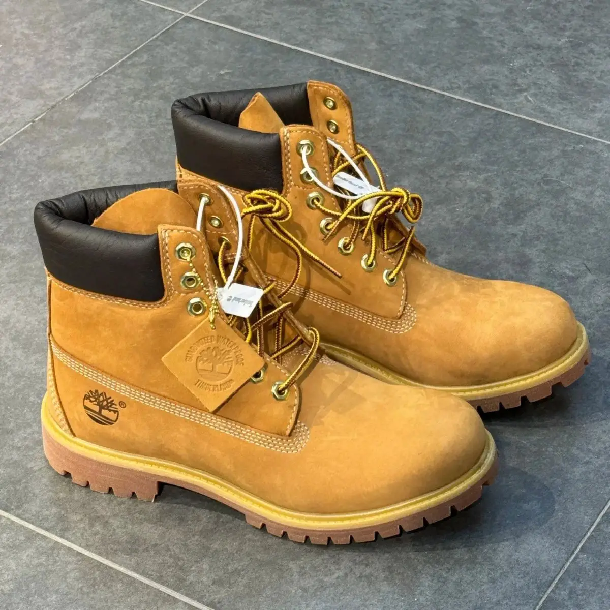 Day kicks not rotten rhubarb boots Martin boots men's men's boots shoes retro wear-resistant high-top waterproof warm fall and winter