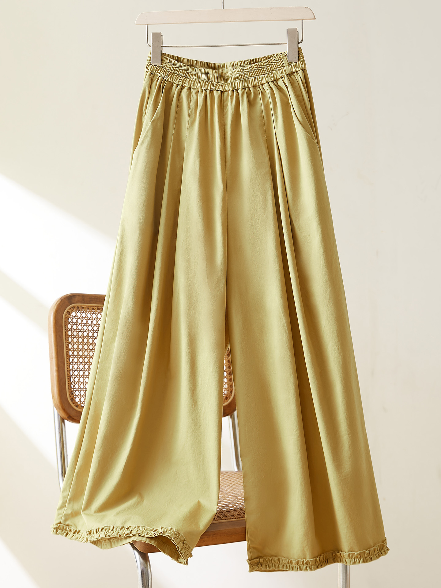 Cotton Cocoon 2026 Summer New High-Waisted Lace Pants for Women with Elastic Waist Design + Wide-Leg Cut, a Must-Have for Petite Figures